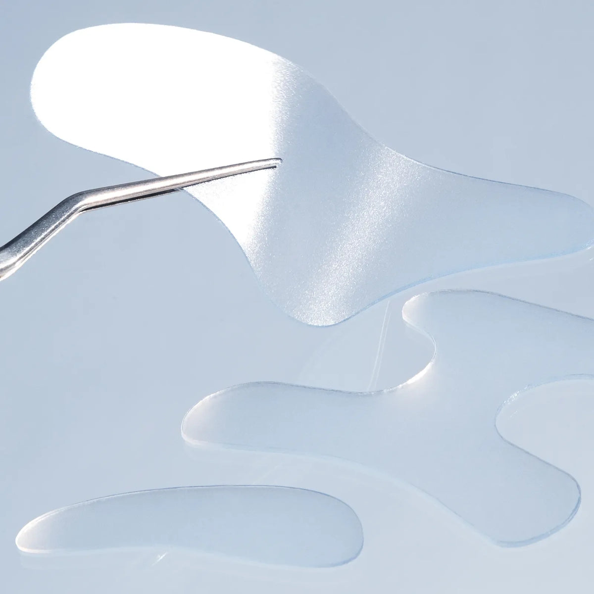 tweezers.webp